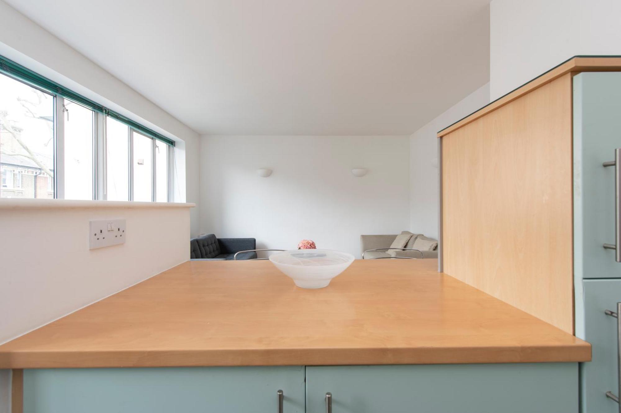 Modern Luxury Apartment By Bow Road Station London Exterior photo