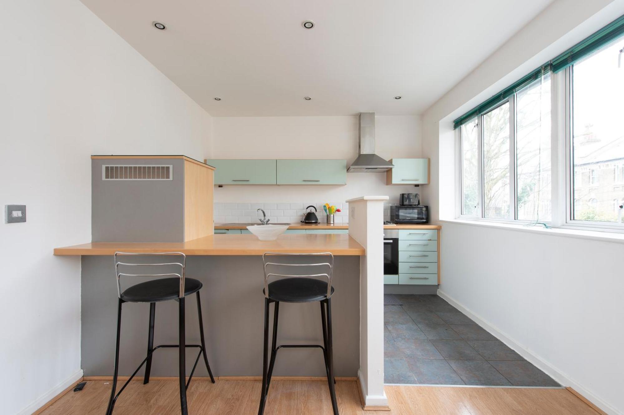 Modern Luxury Apartment By Bow Road Station London Exterior photo